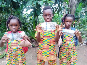 Children from the Sika community
